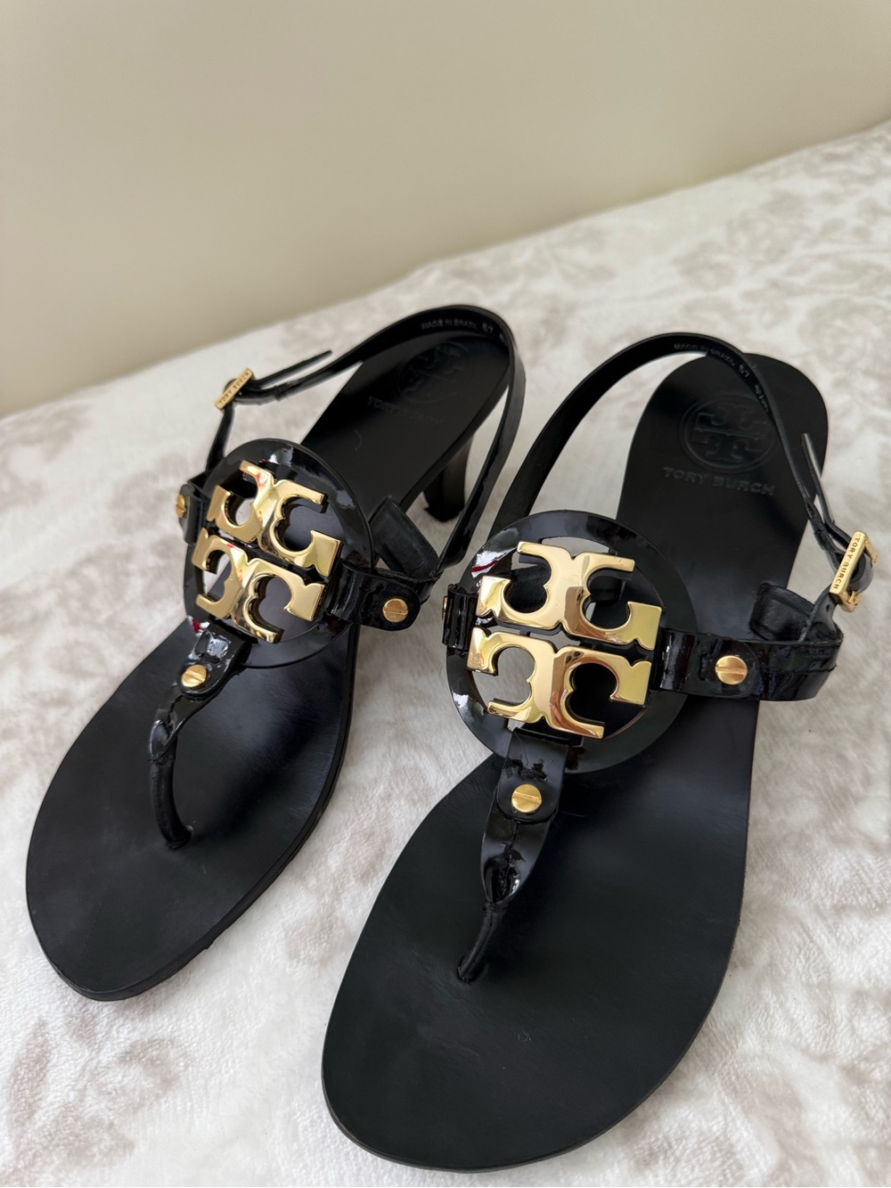 Tory Burch Holly Miller Gold Logo Leather Kitten Heel Sandals
